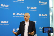 CO2-Abzocke: BASF-Chef klagt über Kosten, kuscht aber vor Brüssel