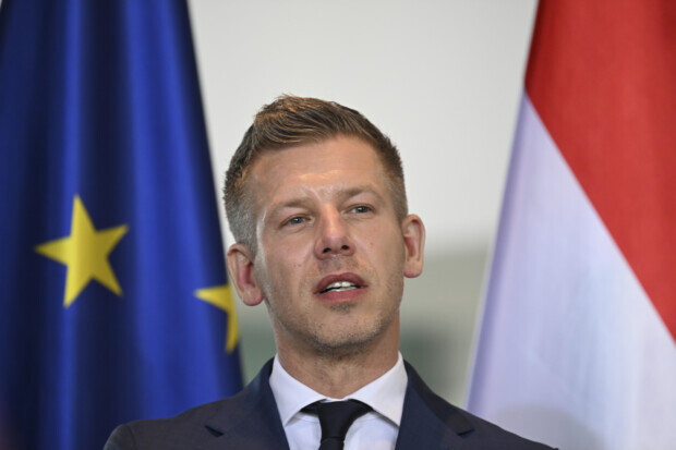 Péter Magyar: Orbán „in die Emigration gezwungen”
