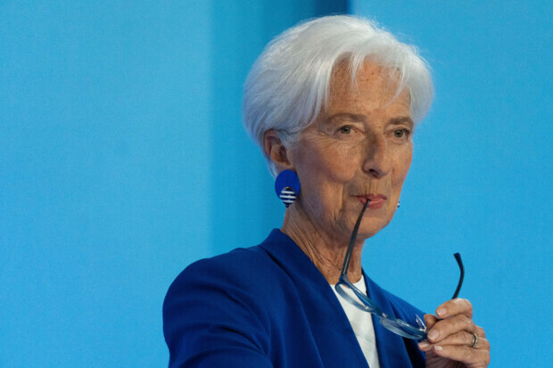 Lagarde schließt vorzeitigen EZB-Rückzug nicht aus – will sie Macron beerben?
