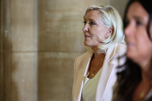 Le Pen erneut verurteilt – und doch kann sie 2027 antreten