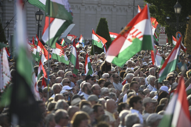 Mit Demos gegen Péter Magyar – geht das?