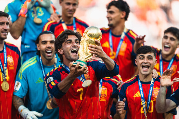 Spanien ist Weltmeister – Es gibt ihn noch, den Fußballgott der Gerechtigkeit