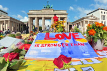 Solidaritätsbekundungen zum CSD-Anschlag: Platitüden, Phrasen und die eigentliche Frage
