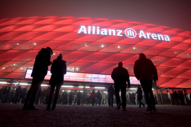 Smartphone-Pflicht im Stadion: Wie Bayern München der EU bei der Chatkontrolle hilft