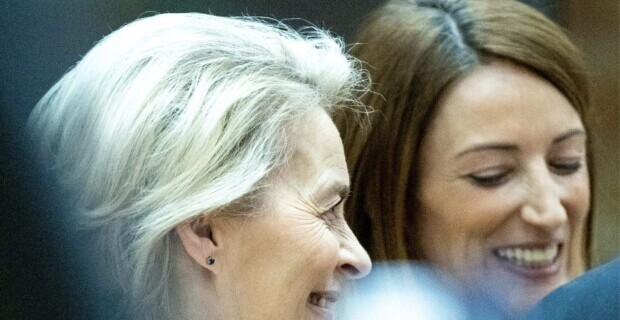 EU: „Ein reines Scheinparlament“ – kritische Stimmen zum Durchpeitschen der Chatkontrolle