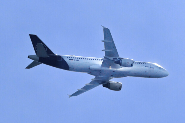 Scharia über den Wolken: Stewardess bei Flug nach Düsseldorf geschlagen