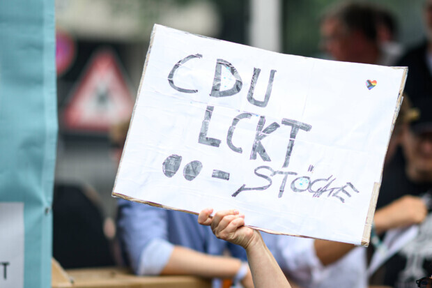 CDU-Wagen auf Kölner CSD ausgebuht und ausgepfiffen