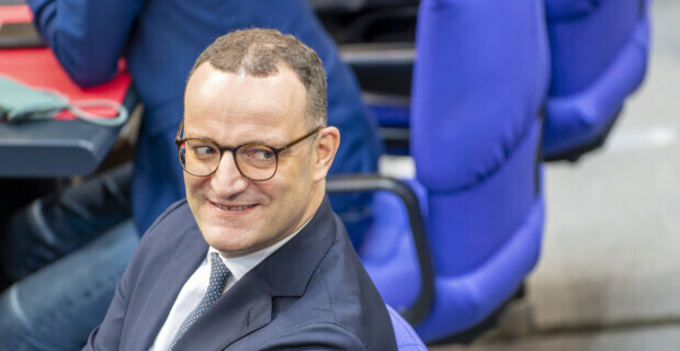 Jens Spahn: Homestory geht nach hinten los – Folgt nun der Rücktritt?