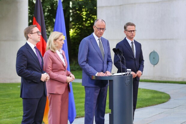 Merz bildet die Regierung um – und alles wird noch schlechter