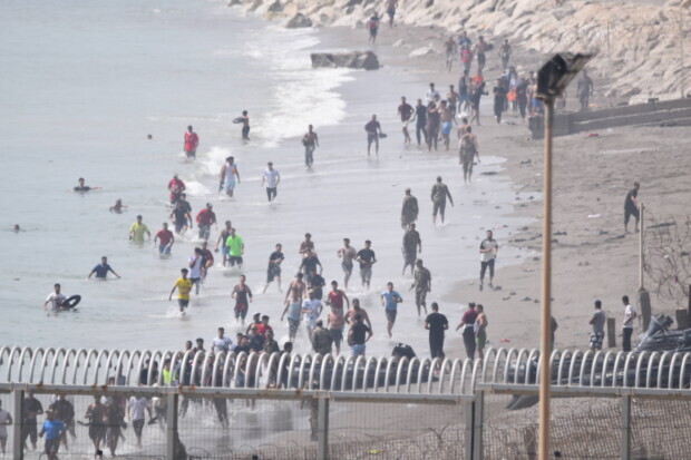 Invasion über das Meer – Ceuta wird zur Beute organisierter Landnahme