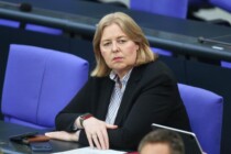 Trotz Haftbefehl: Auch flüchtige Tatverdächtige erhalten Grundsicherung