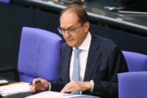Beamtenstaat außer Kontrolle: Fünf Milliarden Euro allein für Familienzuschläge