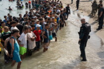 Ceuta: Etwa 7.000 angeblich Minderjährige sollen aufs Festland – Sánchez verteilt den Grenzsturm