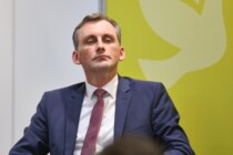 Wer staatsnahen Medien nicht glaubt, gilt der CDU als ungebildet