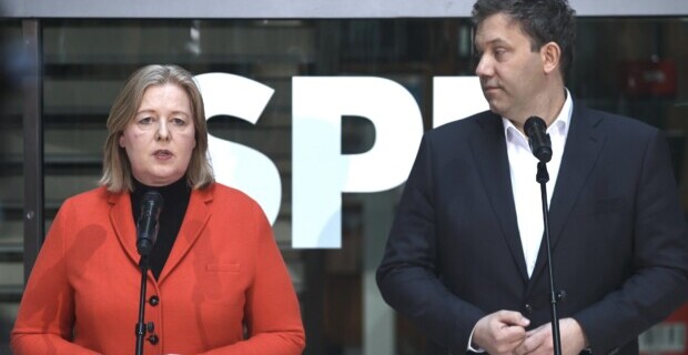 Wolken über Willy-Brandt-Haus: SPD streicht Stellen und verlängert Arbeitszeit