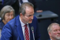 Ablehnung der Eilanträge von Martin Sichert und von Stephan Bothe durch die Verwaltungsgerichte