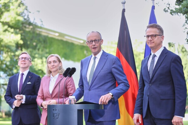 Merz sucht die Wirtschaft und findet doch nur die Rüstungslobby