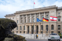 Berliner Abgeordnetenhaus: Migrant wollte Sitzungssaal stürmen