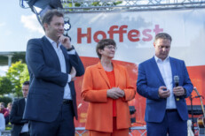 Klingbeil, Esken und Andreas Babler (SPÖ)