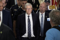 Bill Gates und die KI: Keine Angst – aber es könnte eine Milliarde Tote geben