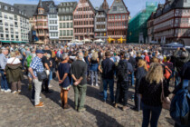 Trauerwache in Frankfurt für die Opfer der meist migratorischen Gewalt