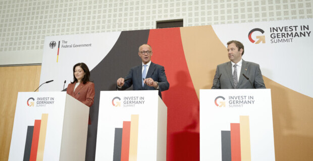 Krisenzeichen an der Wand