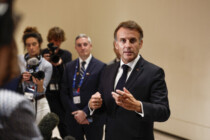 Macron meint: „Videos von Unruhen mit KI generiert“