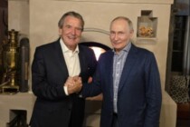 Schröder schüttelt Putin die Hand – Merz lügt Deutschland in einen Krieg