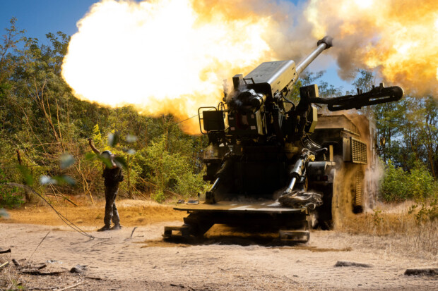 Artillerie der ukrainischen Armee: Eine Granate kostet etwa 5.000 Euro.