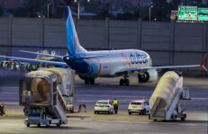 Der Flydubai-Jet nach der Landung in Tel Aviv