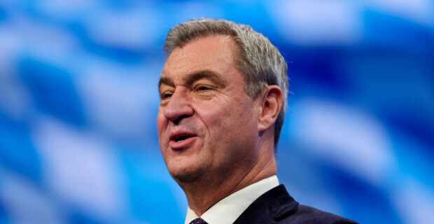Söder warnt vor „digitaler Kriegsführung“ und vor der AfD
