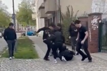 Schläge und Tritte gegen den Kopf: Migrantenbande misshandelt 14-jährigen Schüler